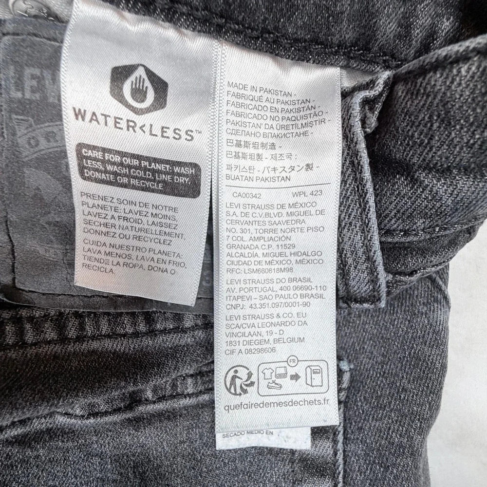 Levi's 505 Regular Fit Jeans Men's 38x32 Gray WaterLess Stretch Denim W38 L32